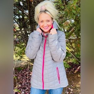 BRAND NEW Reebok XL womens gray pink puffer coat jacket 🧥 sporty winter ❄️